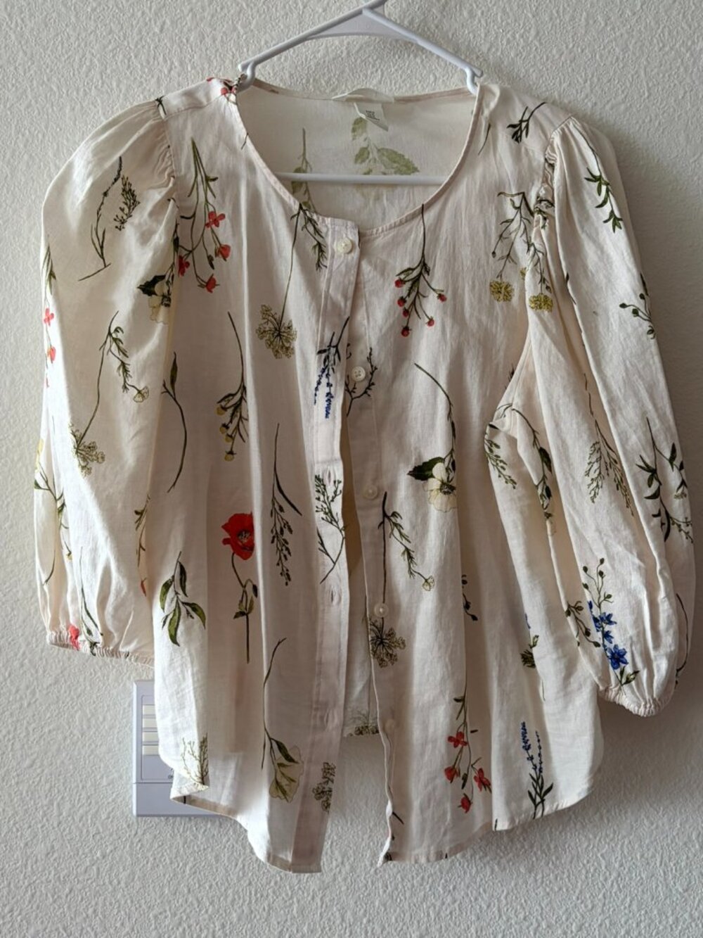 NEVER WORN H&M Cream Floral Linen-Blend Puff Sleeve Blouse